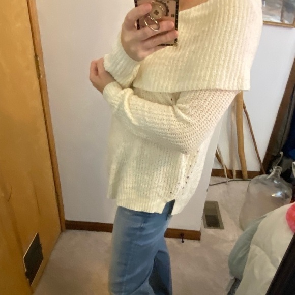 Anthropologie Moth Lucerne Off Shoulder Ecru Chenille Sweater - Picture 10 of 11